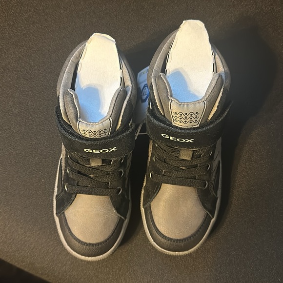 New Geox high tops size 12 - Picture 3 of 4
